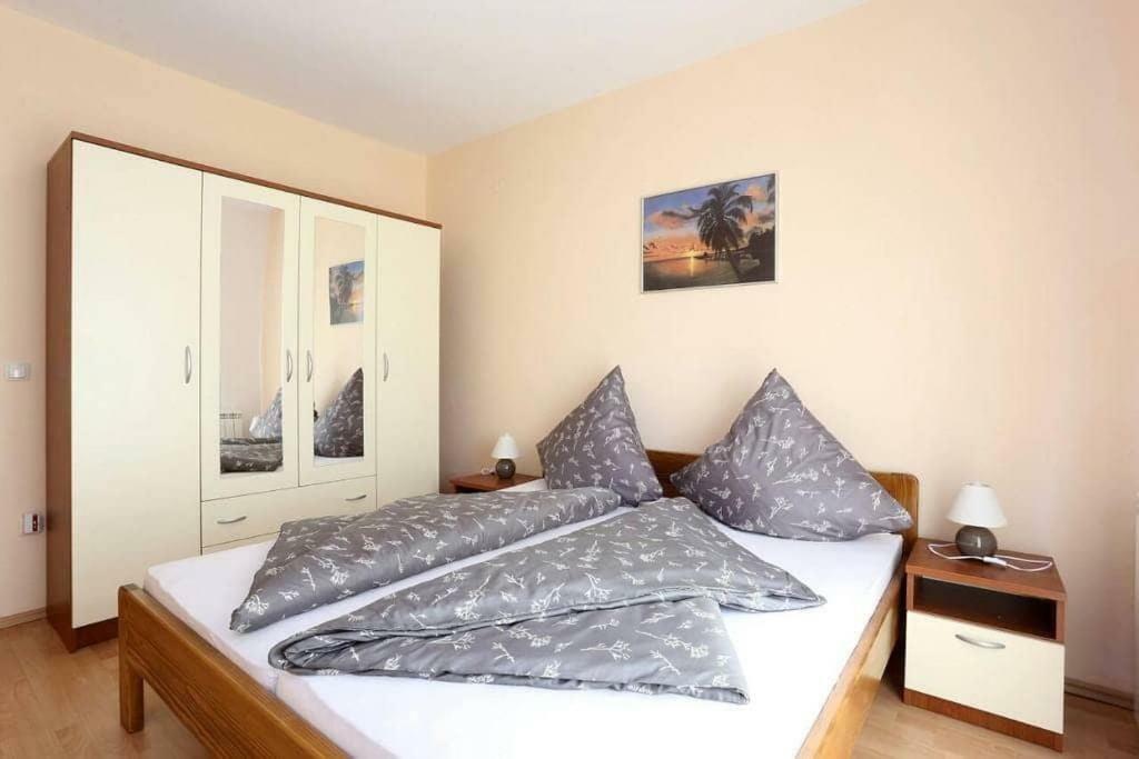 Apartmani Lili Sukosan Luaran gambar