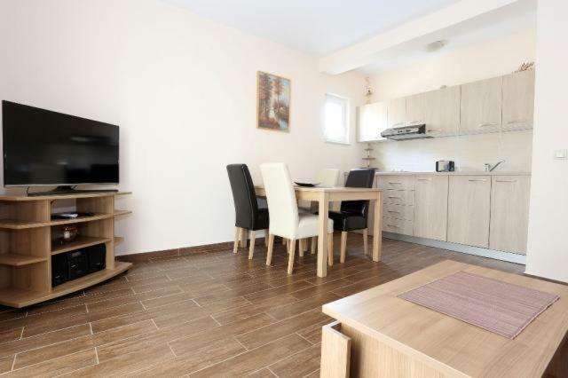 Apartmani Lili Sukosan Luaran gambar