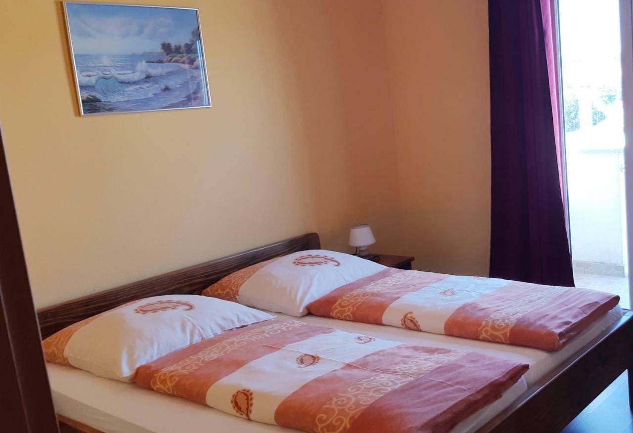 Apartmani Lili Sukosan Luaran gambar