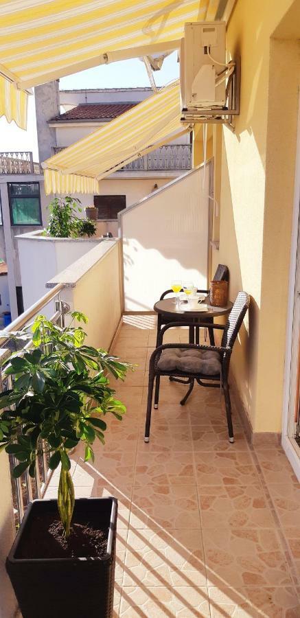 Apartmani Lili Sukosan Luaran gambar
